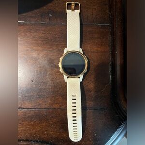 Garmin Fenix 5s, Premium 42 MM Sapphire Glass Watch